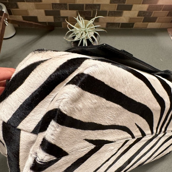 Celine - Picture 10 of 10